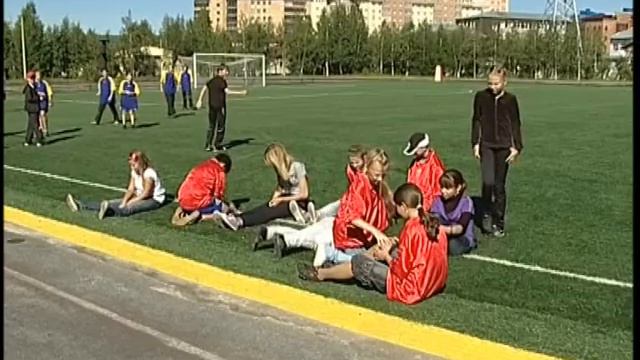 Голова девочки и снайперский мяч.mpg смотреть онлайн