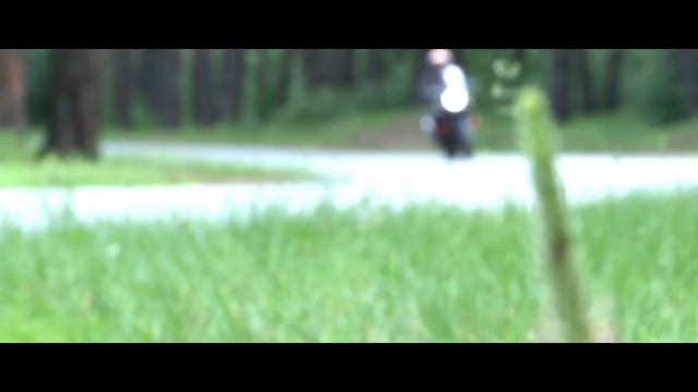 Украинка на мотоцикле. Стильное видео смотреть онлайн