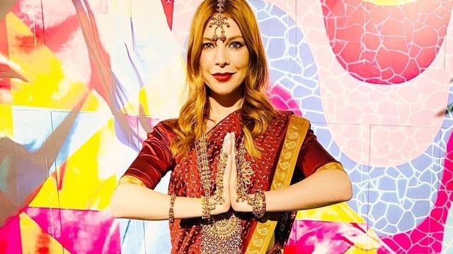 Подольская и Пресняков оделись в Индийском стиле для вечеринки у Светланы Бондарчук смотреть онлайн