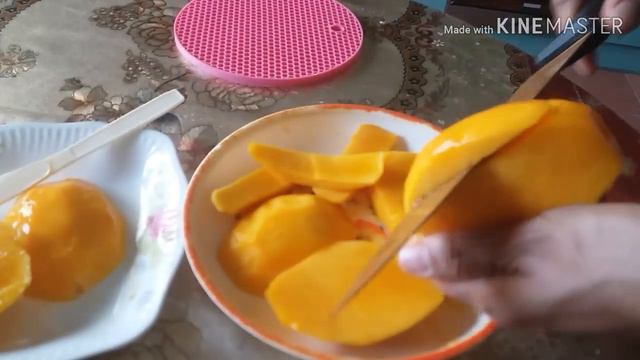 Chunky Mango Cake In Rice Cooker
