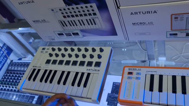 ⚠️ ARTURIA MICROLAB VS. MINILAB MK2 MKII COMPARATIVA DEFINITIVA ‼️ WAVE ACOUSTIC ECUADOR смотреть онлайн
