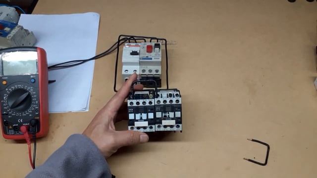 CIRCUITO DE FUERZA O POTENCIA смотреть онлайн