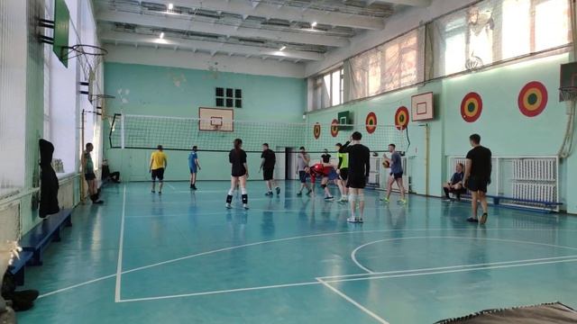 Волейбол тренировка Биробиджан смотреть онлайн