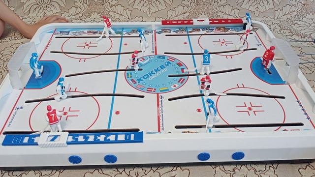 игра в хоккей первый тур смотреть онлайн
