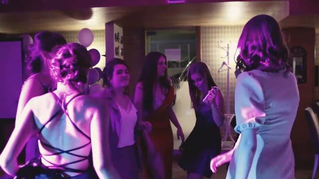 Выпускной вечер. Школьный выпускной смотреть онлайн