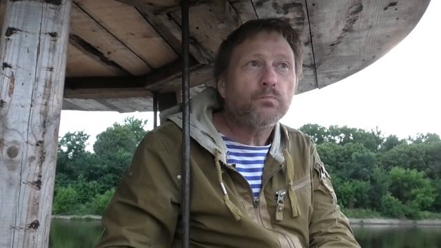 На мысе "Хако" ко мне подкрался красный лис и пытались накормить дельфины рыбой смотреть онлайн