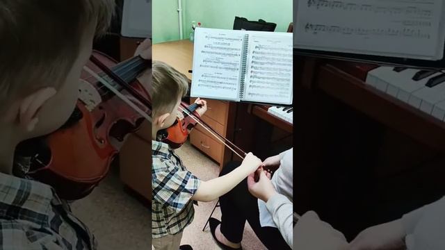 мой сын.#скрипка#мама#сын#труд#влог#будни#музыкальнаяшкола#музыка#работа#детство#воспитание