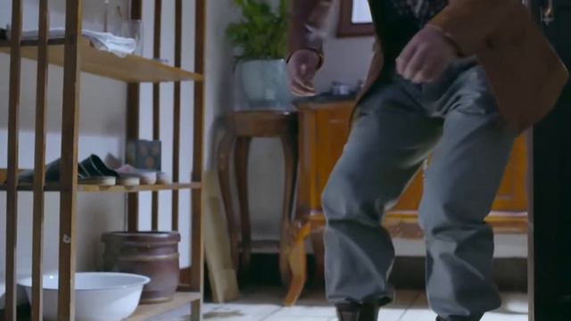 【抗日電影】共軍領導被日軍抓住，當場洗腦日軍大佐，大佐竟直接將人放走！ ！ ！ смотреть онлайн