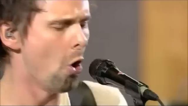 Muse- Panic Station- Live at the Air Studios (Radio 1 Live Lounge) 2012 смотреть онлайн