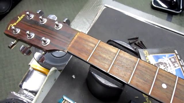 Fender STUDENTS Acoustic смотреть онлайн