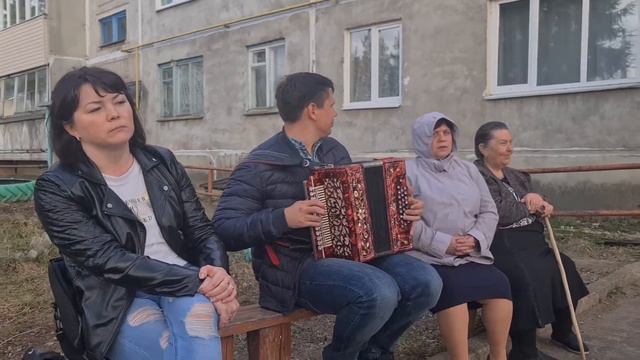 Эх, Семеновна / с гармонью на спасской земле / часть 2 смотреть онлайн