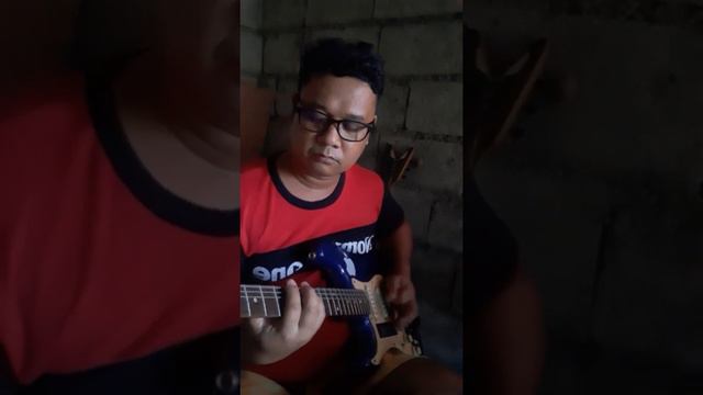 maneskin/somebody told me guitar cover смотреть онлайн