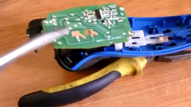 PHILIPS- бритва ремонт.