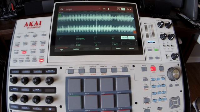 Akai Mpc X SE 35 смотреть онлайн
