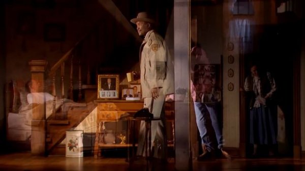 Broadway Show Clips: Bruce Willis and Laurie Metcalf in MISERY (Stephen King)