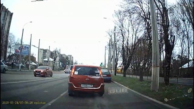 Крым.Симферополь.Автопробег по ул. Севастопольской. смотреть онлайн