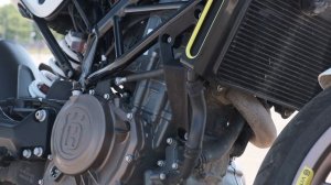 Лучший ПЕРВЫЙ Байк Husqvarna Vitpilen 401 Обзор мотоцикл бурцева