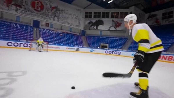 Стали ХОККЕИСТАМИ на 24 Часа !