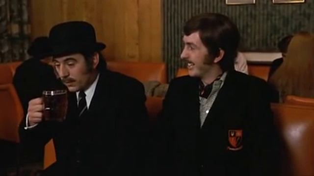 Monty Python - Nudge Nudge (Candid Photography) смотреть онлайн