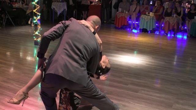 Guillermina and Mariano at The Tango Room 2/3 смотреть онлайн