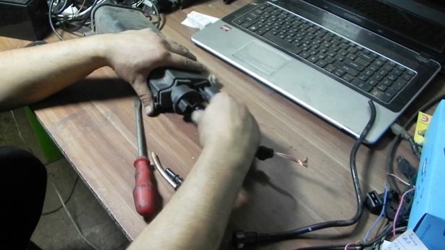 РЕМОНТ КЛАПАНА АДСОРБЕРА ПЕЖО 307, РЕНО СЦЕНИК смотреть онлайн