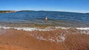 Бухта Новый Джигит. Бирюзовый пляж острова Русский