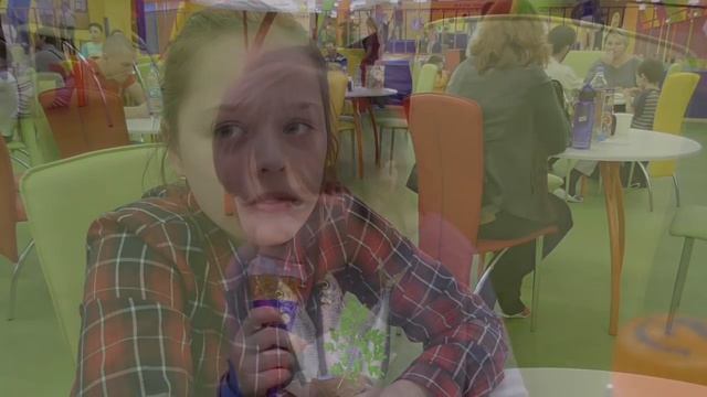 Sky Park Детский развлекательный центр Скай Парк с горками и батутами с бассейнами и прыгалками смотреть онлайн