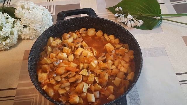КАБАЧКИ З ГРИБАМИ У СОУСІ САЦЕБЕЛІ. СМАЧНА КАБАЧКИ НА ЗИМУ. смотреть онлайн