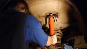 Митсубиси Паджеро замена амортизаторов