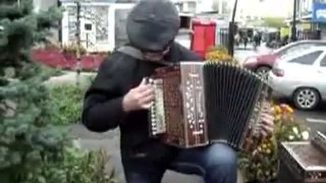 Гармонь Смирнов - Поиграл немножко смотреть онлайн