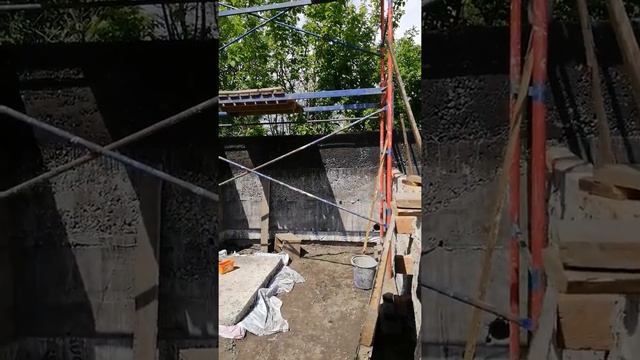 Закончил 3й шар стены дома и 2 стен гаража со шлака смотреть онлайн