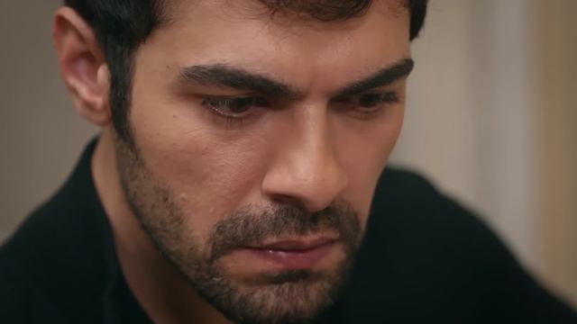 Halil'in öfkesi duygularının önüne geçiyor | Rüzgarlı Tepe 17. Bölüm смотреть онлайн