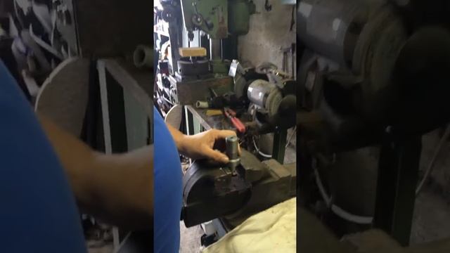 Видео для тех кто любит самостоятельно заряжать патроны для охоты!