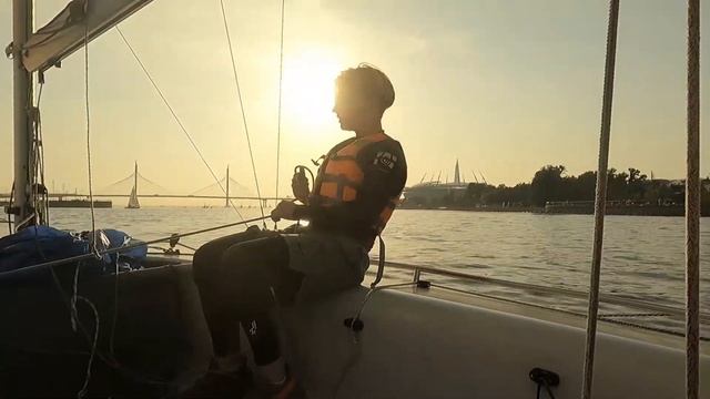 Школа Яхтинга в Санкт-Петербурге / (2-е занятие) смотреть онлайн