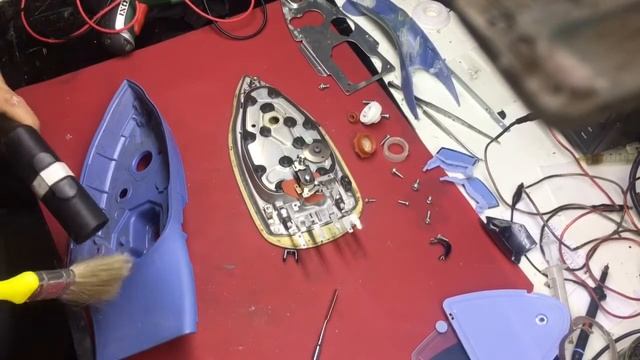 Разборка утюга Philips GC4720 смотреть онлайн