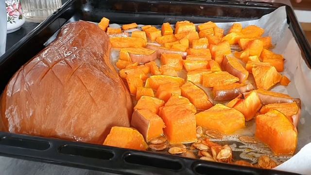 Мой Любимый Суп-пюре из Тыквы. Самый вкусный РЕЦЕПТ. Не успела сделать фото, как ВСЁ съели!? смотреть онлайн