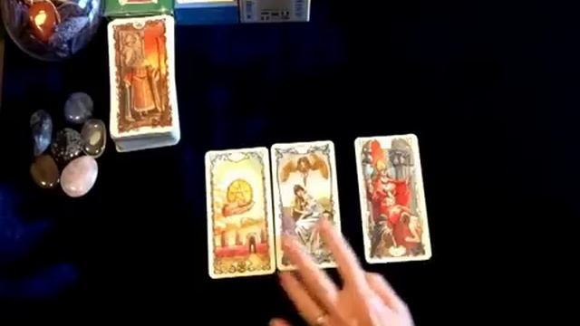 Таро " Как читать триады в Таро" смотреть онлайн