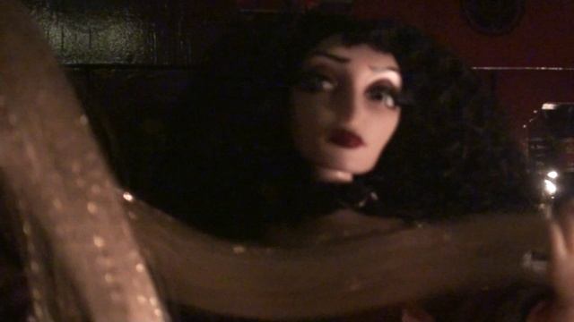 Видеообзор на дизайнерских кукол Рапунцель и матушка Готель