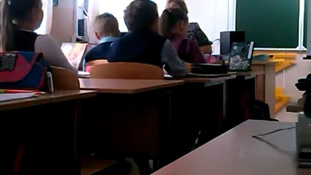 Урок музыки ( скрытая камера наблюдения) смотреть онлайн