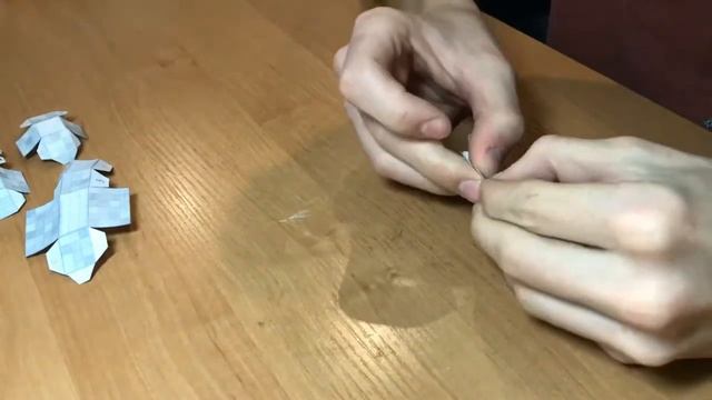 Бумажная чешуйница из майнкрафта ?