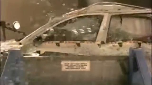 Краш тест Volvo V70 Wagon 2005 (Side Impact NHTSA) смотреть онлайн