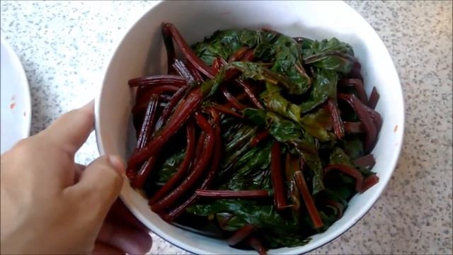 СВЕКЛА САЛАТ ИЗ СВЕКЛЫ И СВЕКОЛЬНЫХ ЛИСТЬЕВ ВКУСНО ПОЛЕЗНО БЫСТРО ГРЕЦИЯ смотреть онлайн