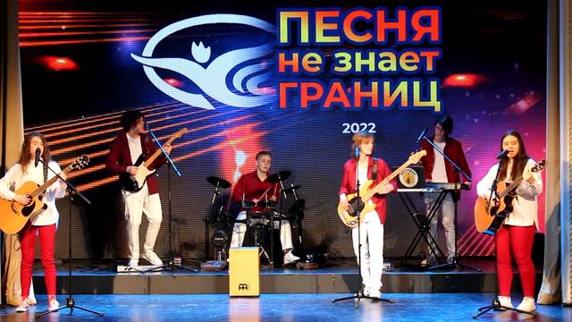 Песенка мушкетеров (исп. ВИА Мегадетство) смотреть онлайн