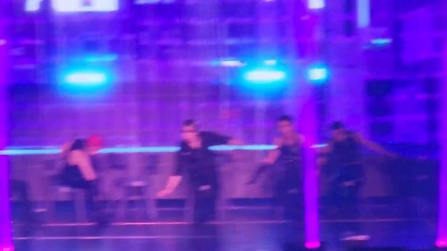 221105 ATEEZ (에이티즈) ‘Cyberpunk‘ @Oakland Arena [THE FELLOWSHIP : BREAK THE WALL] IN OAKLAND смотреть онлайн