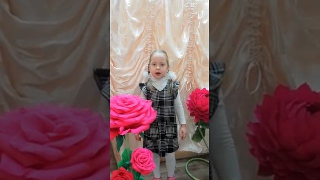 Стихотворение Печенкиной Анжелы «Мамочка любимая моя» смотреть онлайн