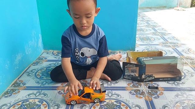 Toyota supra fast and furious paul walker jada 1:24 #toyota #fastandfurious #paulwalker #toyotasupr смотреть онлайн