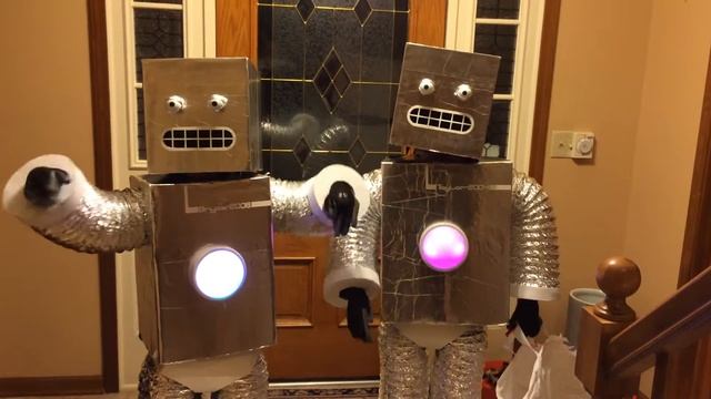 Halloween 2014 - Robot Costumes смотреть онлайн