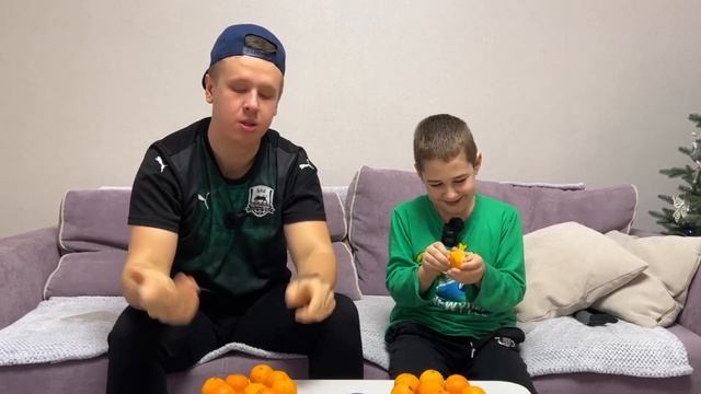 ЧЕЛЛЕНДЖ С LAVRENSEM | МАНДАРИНЫ смотреть онлайн