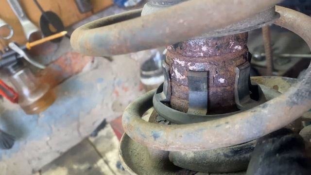 Замена передних пружин Skoda Octavia A5