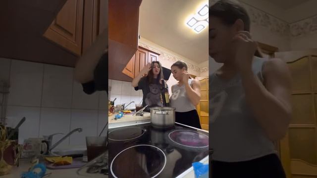 Рецепт глинтвейна от Чука и Гека ахахахахха смотреть до конца? смотреть онлайн